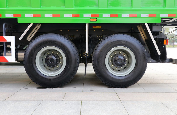 For Sale Dump Truck Powerful 460hp Shacman X3000 12 Wheels Construction Waste Transportation