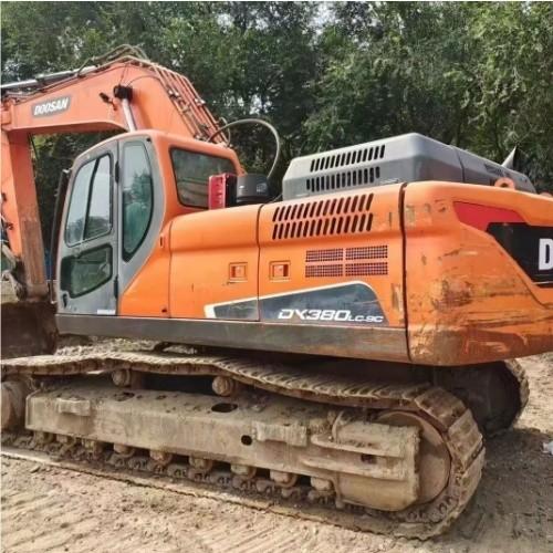 38 Ton Used Doosan 380 Excavator with 1.95m3 Bucket Capacity in Excellent