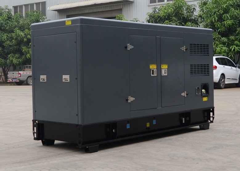 Water Cooled 125KVA 100KW Cummins Silent Diesel Generator