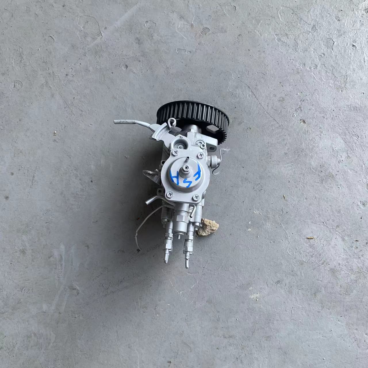 Used Fuel Pump Assembly For Mitsubishi 4D56T Diesel Engine