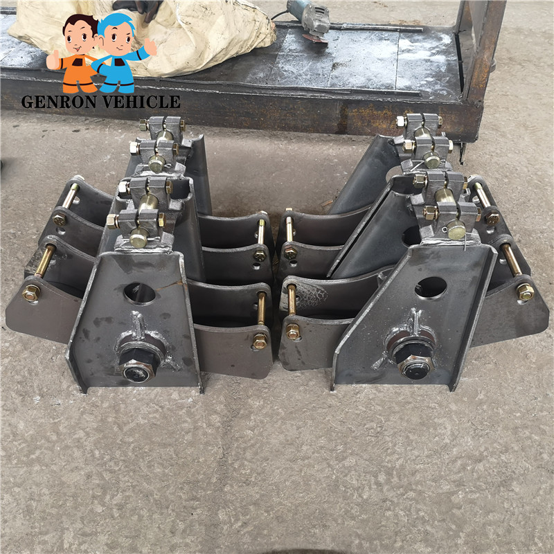 Middle Holder Truck Trailer Spare Parts With 12mm Thickness Equalizer Beam