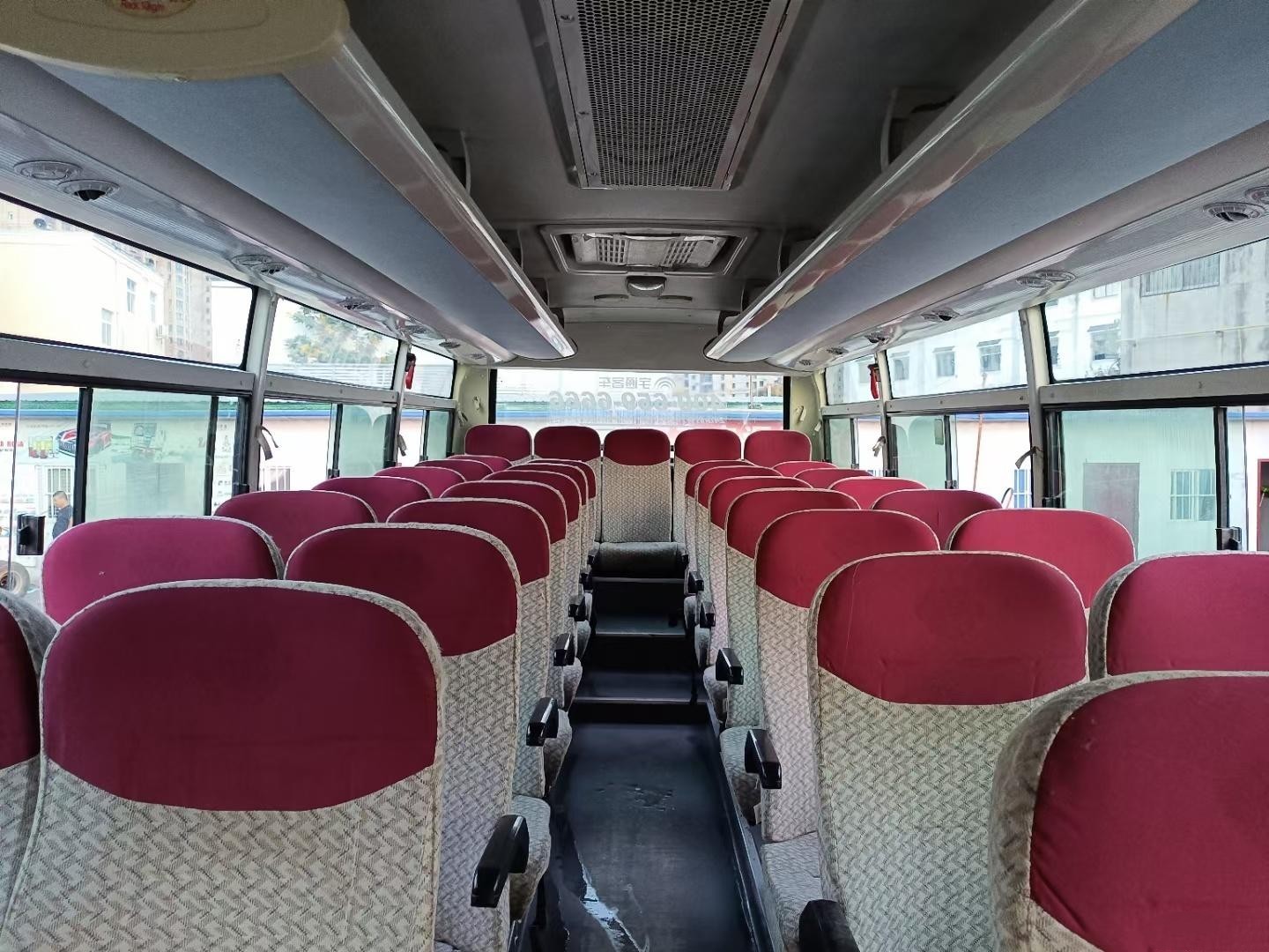 Coach Second Hand Yutong Bus Plate Spring Suspension Yuchai 160hp 35seats Front Engine