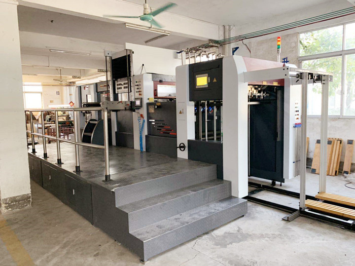 Hot Embossing Paper Stripping Machine 1070×770mm Craft Die Stripping Machine