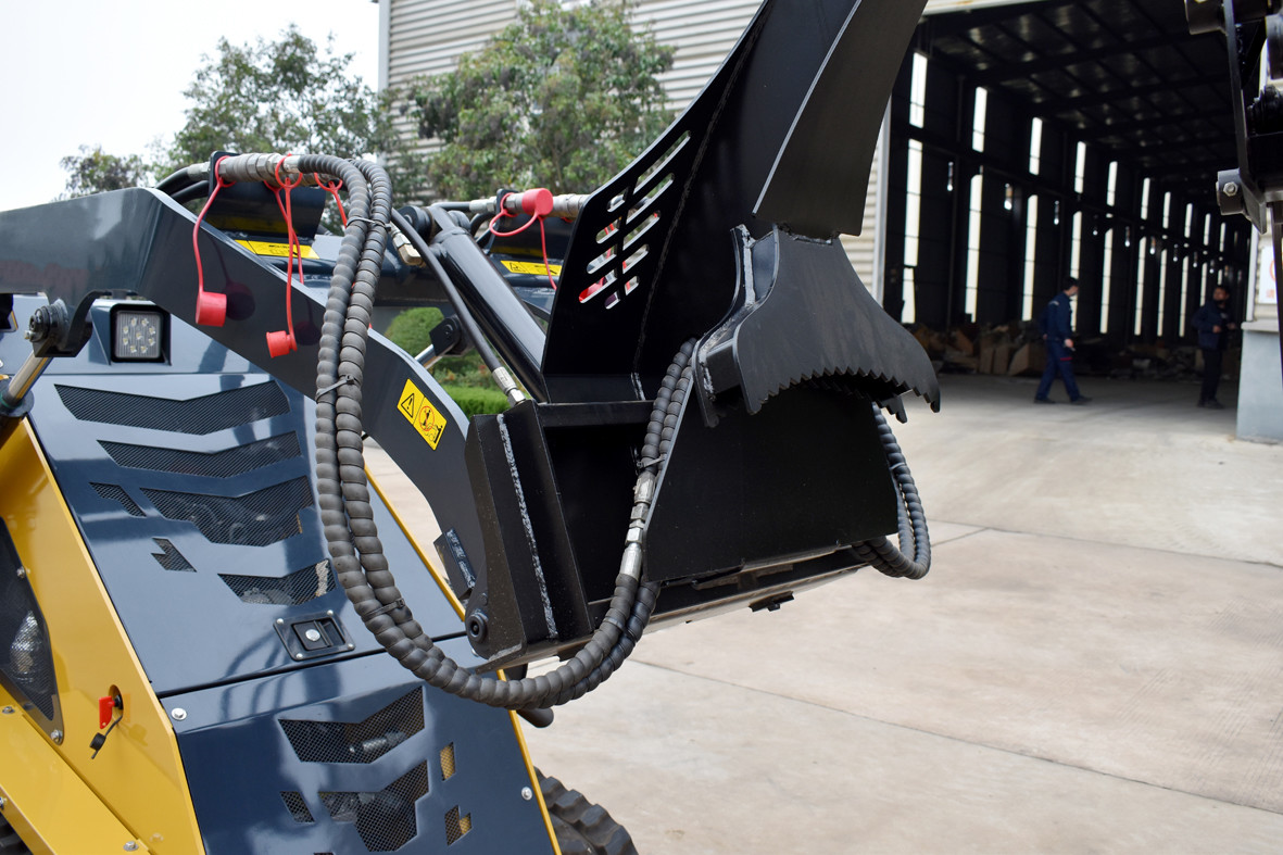 Chinese Manufacturer Construction Machine 30HP Mini Compact Tracked Skid Steer Loader
