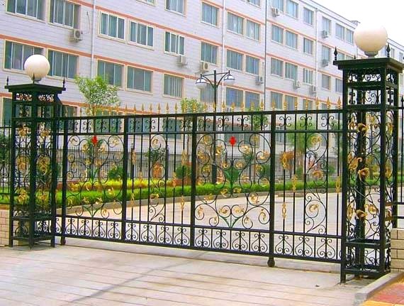 Courtyard Decorative Wrought Iron Gates Heat Treated Automatic / Manual Opening