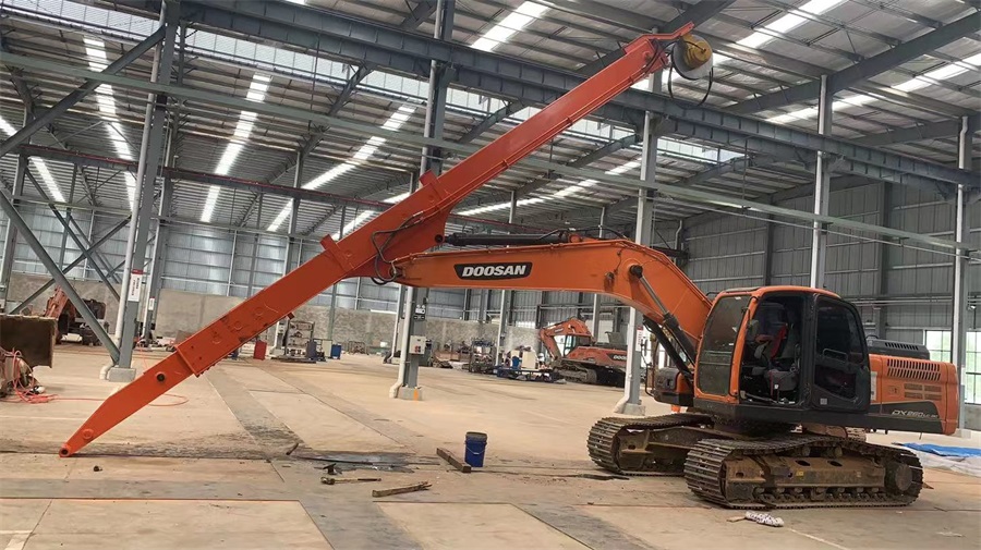 Three-stage Excavator Long Reach Boom Long Reach Telescopic Arm Suitable For All Brands