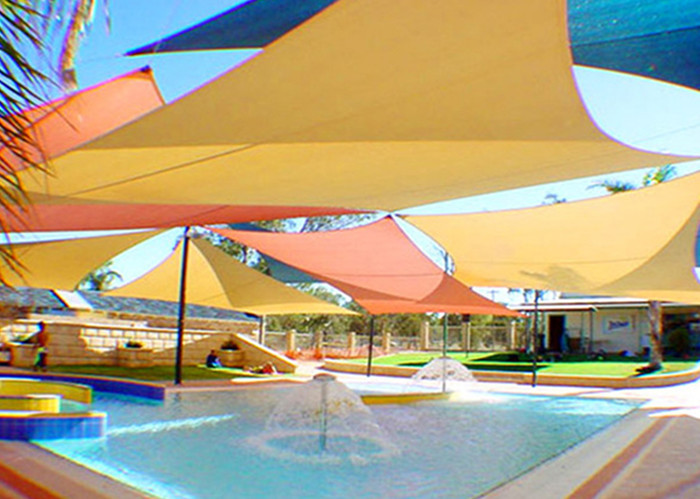 HDPE Sand Triangle Garden Shade Sail For People With Sensitive Skin 10'x10'x10'
