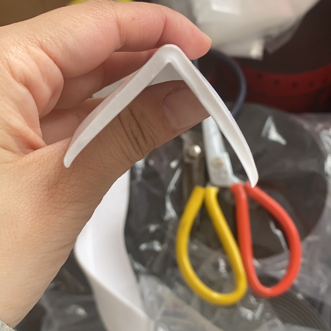 Customize Size Yellow Silicone Rubber Sealing Strip For L Shaped Edge Wrapped Glass Door