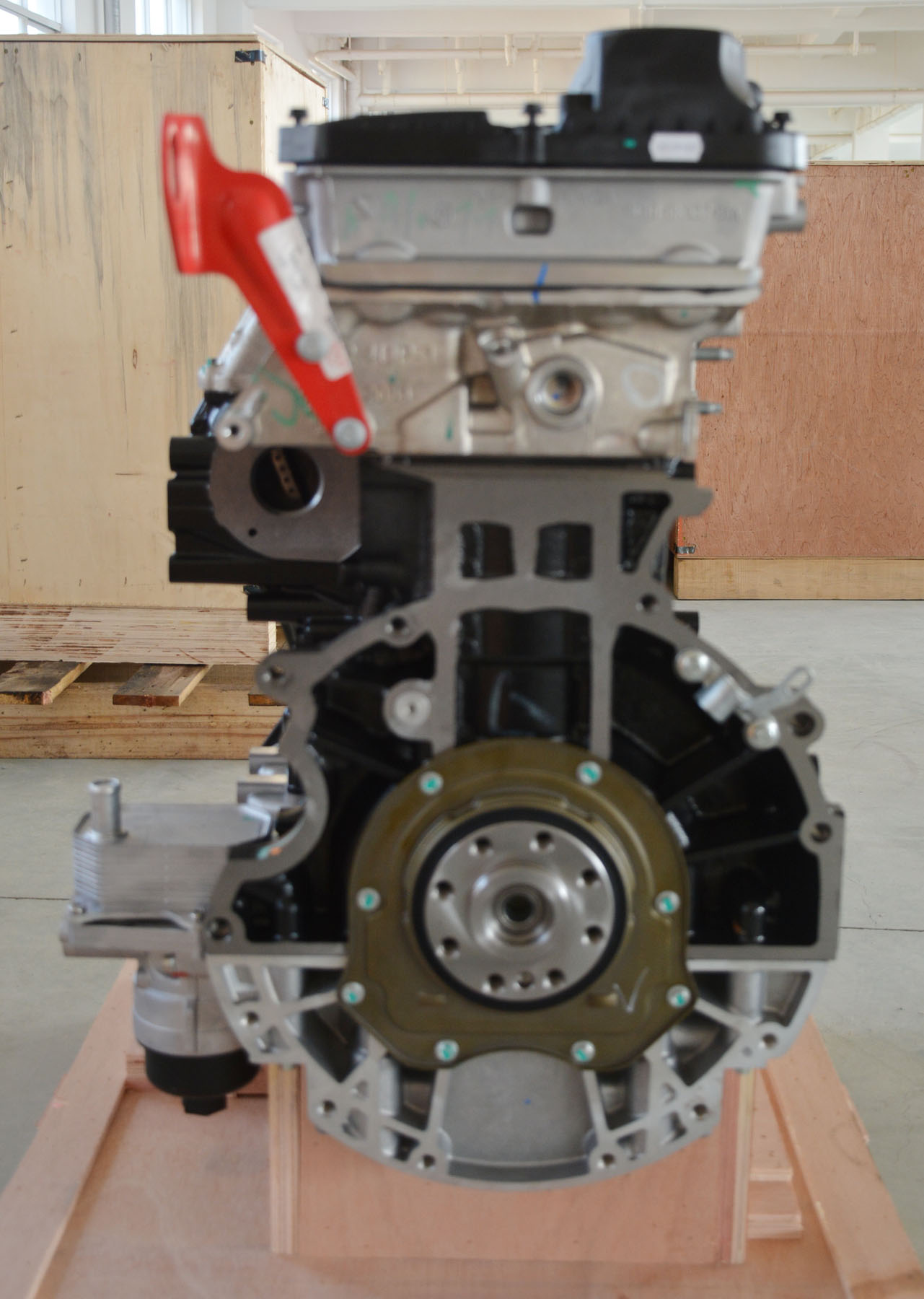 V348 4 Cylinder JMC V348 Auto Engine with 350/1500-2100 Torque and 135/3500 Power