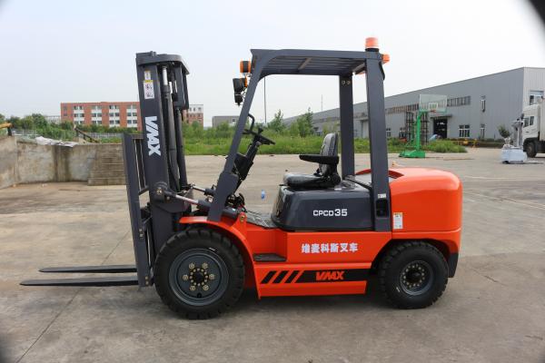 Quality 3500kgs Loading Capacity Diesel Engine Forklift Truck Automatic Transmission for sale