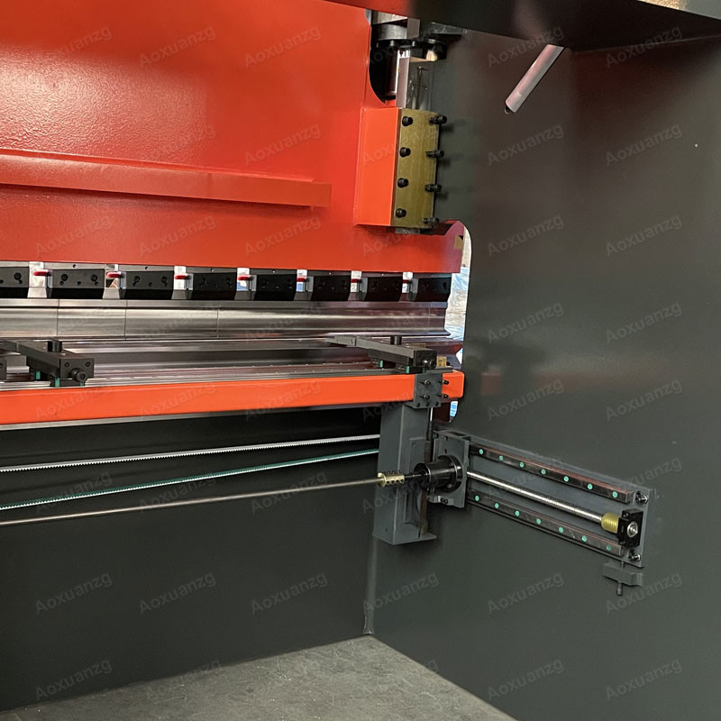 WE67K Delem DA58T 4+1 Axis CNC Metallugy Metal Progressing Bending Machine Hydraulic Press Brake