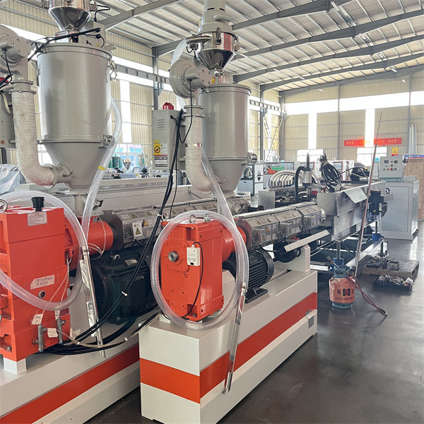 Single Wall Corrugated Pipe Extrusion Line 15m/Min-30m/min Plastic Pipe Making Machine