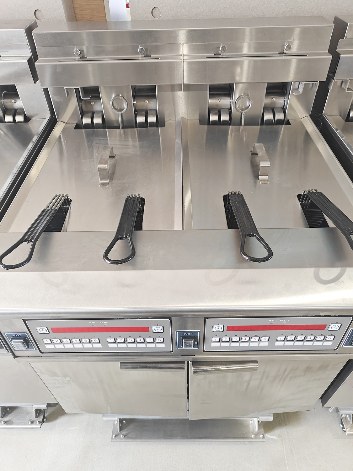 28.6kw Double Tank Big Capacity Digital Computer Panel Electric&gas Chips Open Fryer Machine