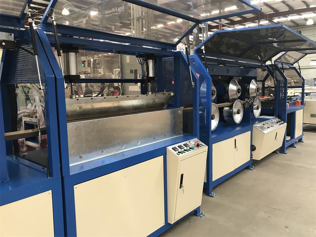 High Speed Paper Edge Protector Machine 32KW 70m/min L profile making