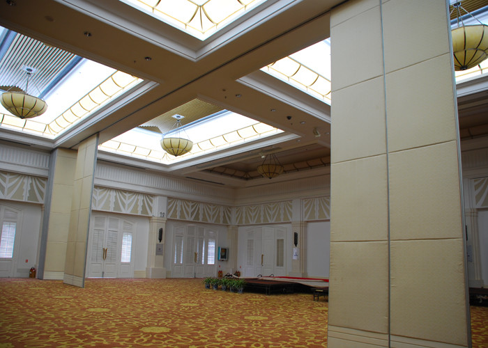 Simple Sound Proof Partitions Sliding Aluminum Frame Movable Partition Wall Malaysia Type 65 For Hotel