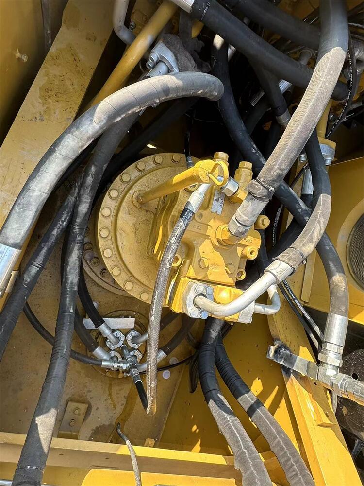 Original Japan Second Hand CAT 336D Crawler Excavator at Reasonable and Less Hours