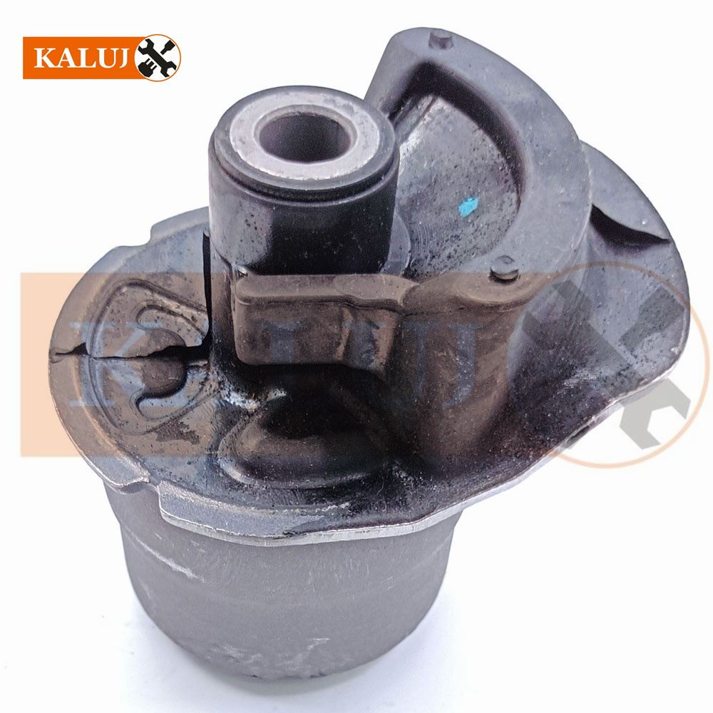48725-02240 48725-02230 Rear Suspension Bushing Toyota Corolla Matrix