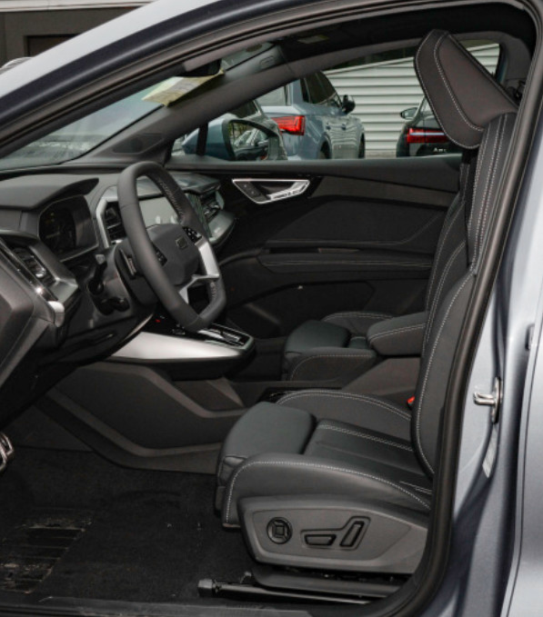 Audi Q4 40 e-tron 2022 Creation xing Edition Pure electric 5 Door 5 seats SUV