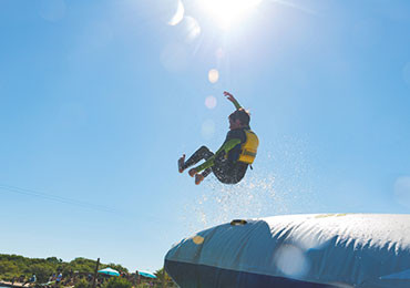 Blue Obstacle Course Water Games Inflatable Aqua Park For Luxury Resort