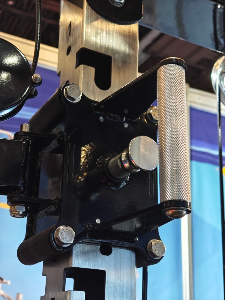 Complete Strength Training System: Power Cage, Squat Rack, and Multi-Functional Smith Machine