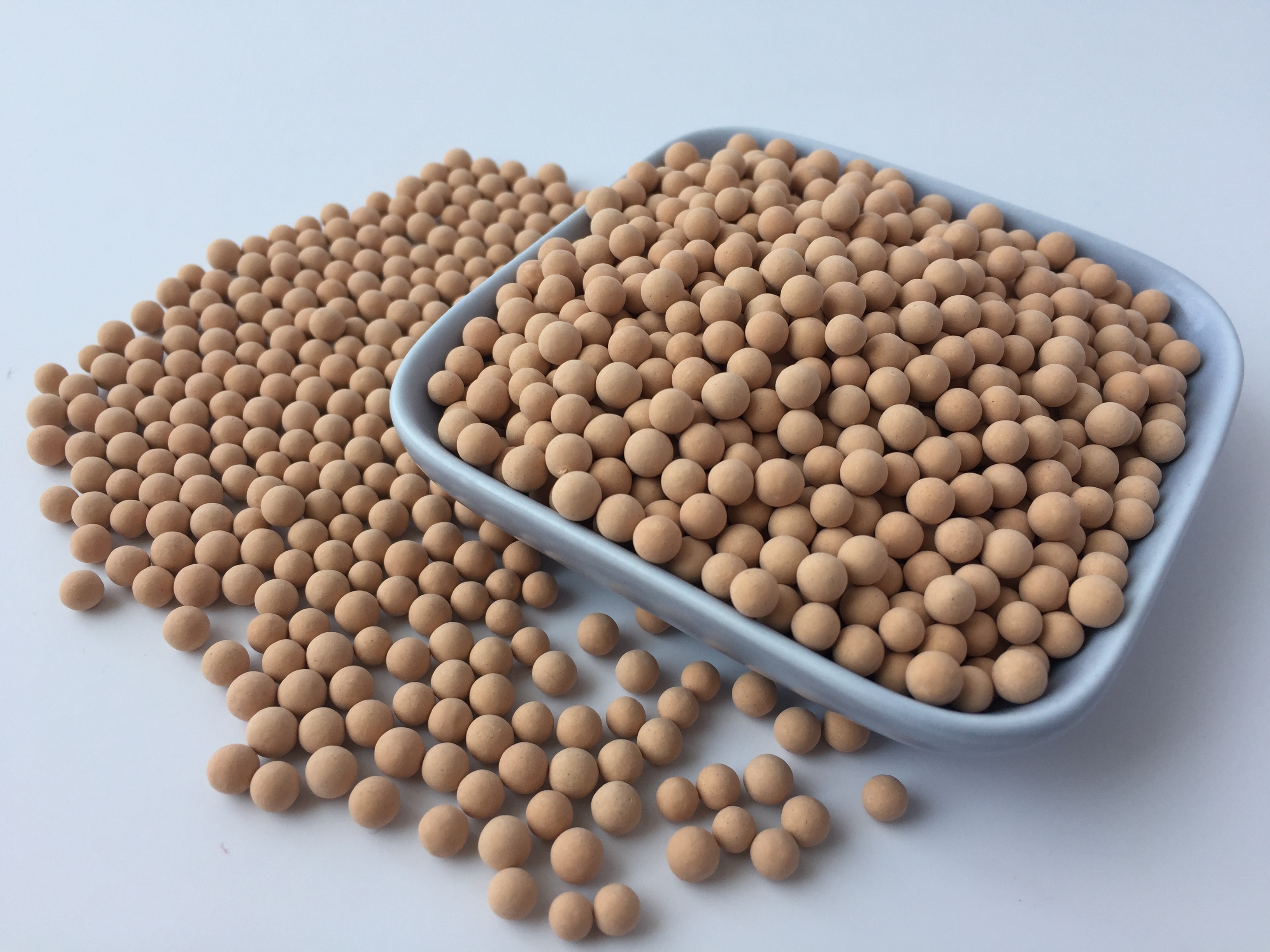 Beige Synthetic Zeolite 5A Granular with ≤1.50% Package Moisture Content