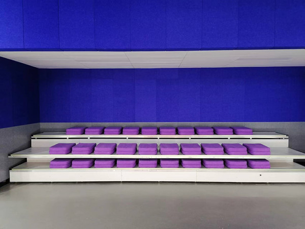 Foldable Telescopic Bleacher Seating with Foldable Seat Material