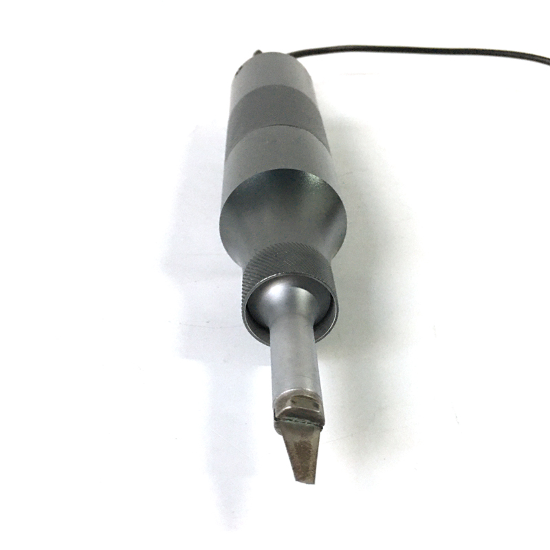 110V or 220V Label Cutting 35khz/500W Ultrasonic Fabric plastic Cutting Machine