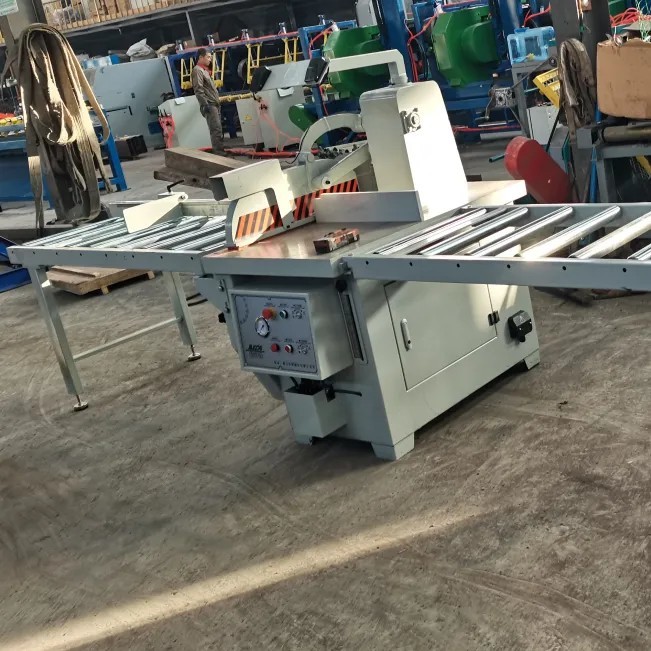 Hot selling Automatic Woodworking Cutting Machine Wood Pallet Cross Cut Saw
