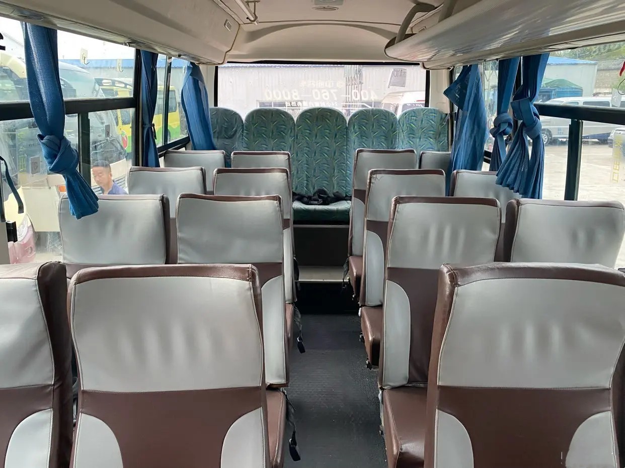 Used Mini Bus External Swinging Door 25 Seats Sliding Window Front Engine With A/C 2nd Hand Zhongtong Lck6660d