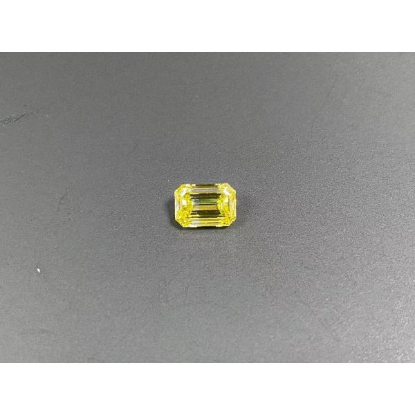 Quality Loose HPHT Lab Created Yellow Diamond Emerald Cut IGI Certificated for sale