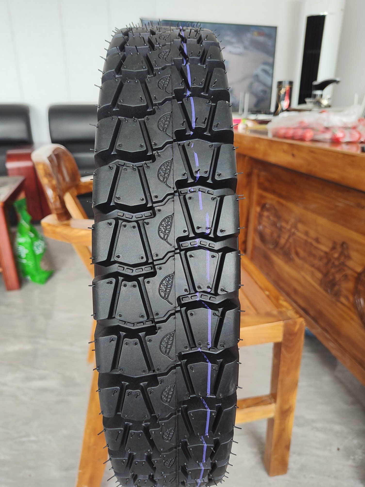 Motorcycle Parts Mud and Snowflake Patterns Tires 5.00-12 4.60-18 4.60-17 120/80-18 Hc58