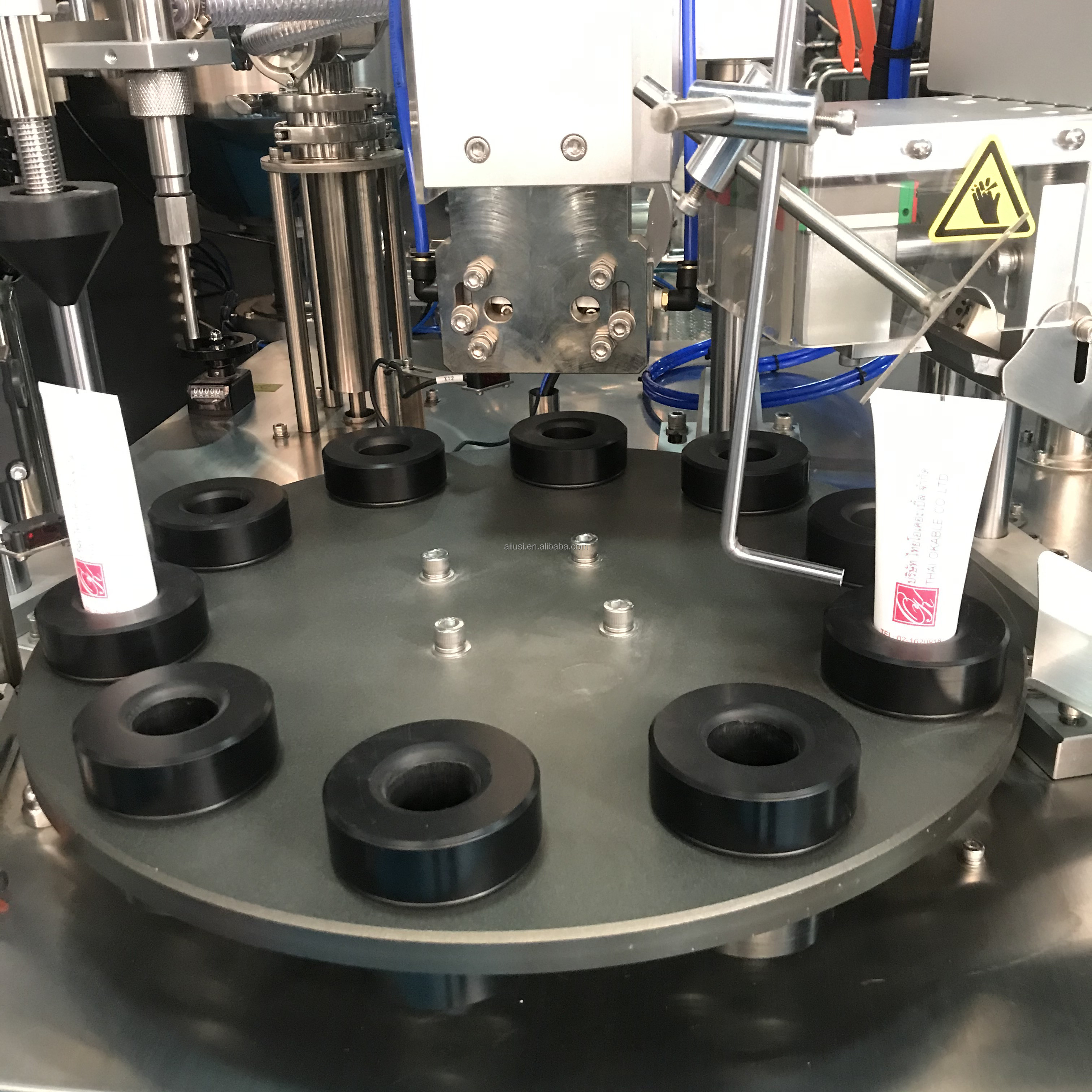 Chemical Equipment Manual Ultrasonic Tube Filler , Grease Tube Filling Sealing Machine