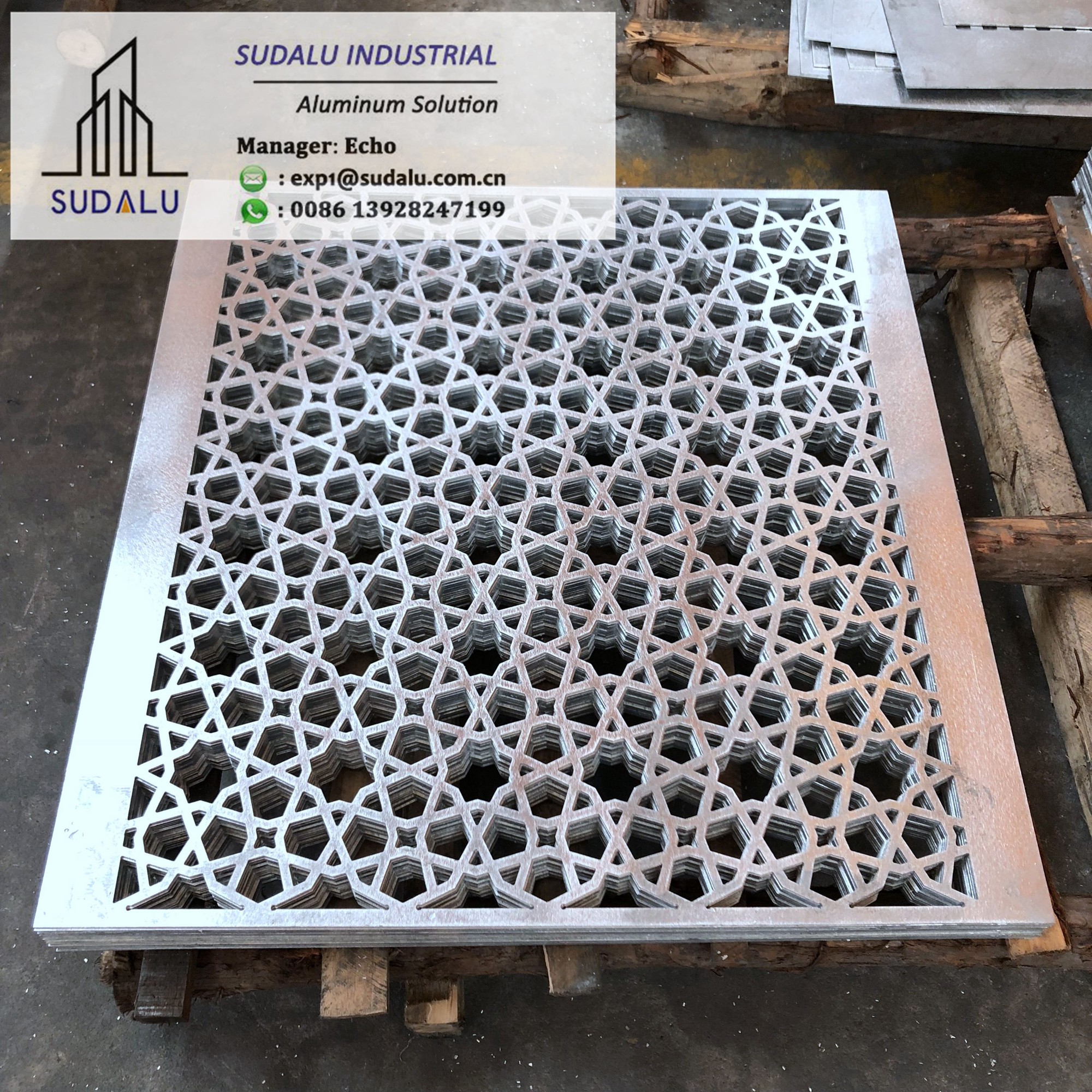 SUDALU Aluminum Perforated Sheet Decorative Geometrical Pattern Aluminum Laser Cutting Panel