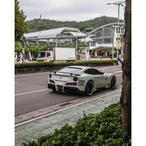 Ferrari F12 Carbon Fiber body Kit F12 Novitec N-largo style front and rear
