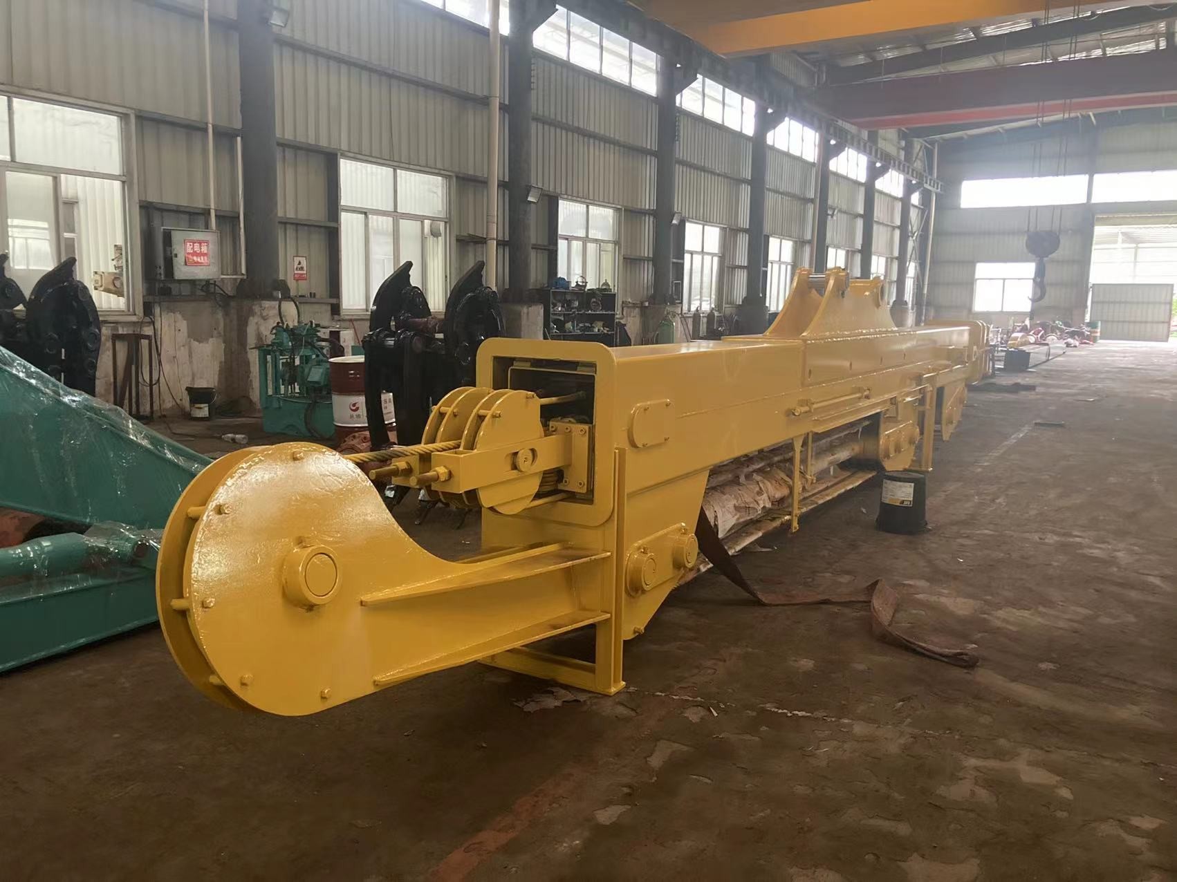 Komatsu PC360 Clamshell Telescopic Arm 25 Meters Multipurpose