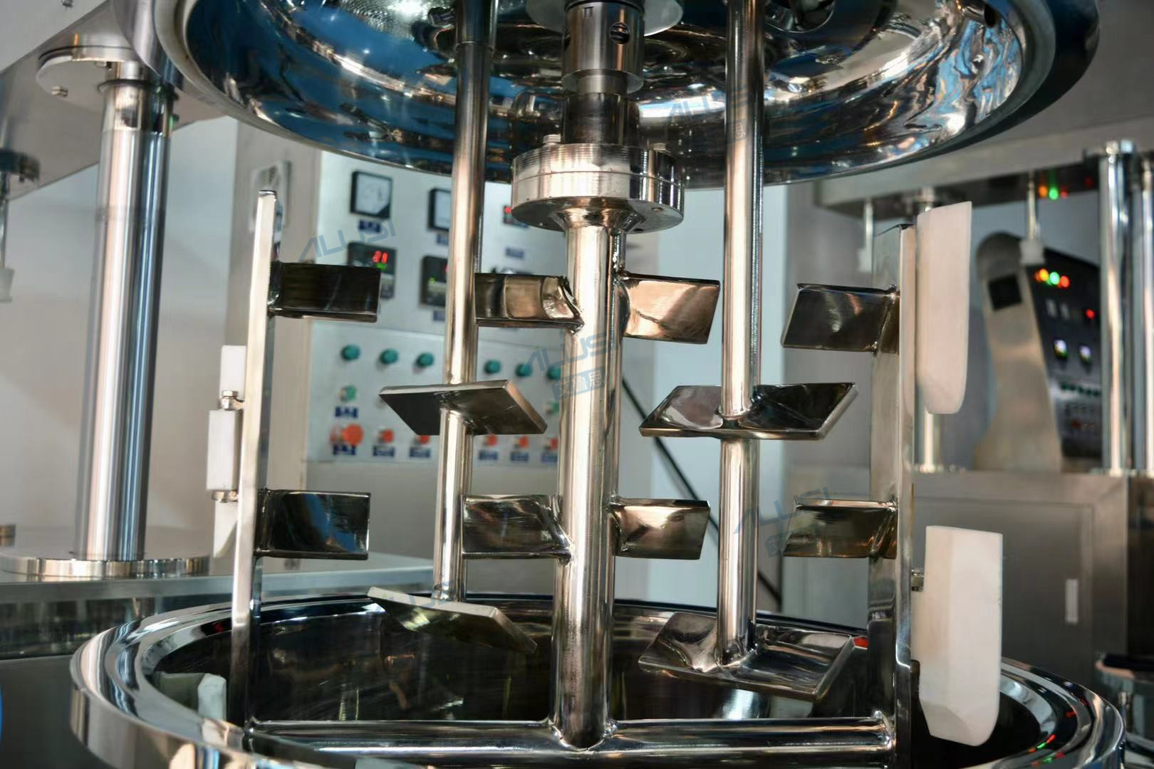Foundation Produce vacuum homogenizer cream mixer CE certificated