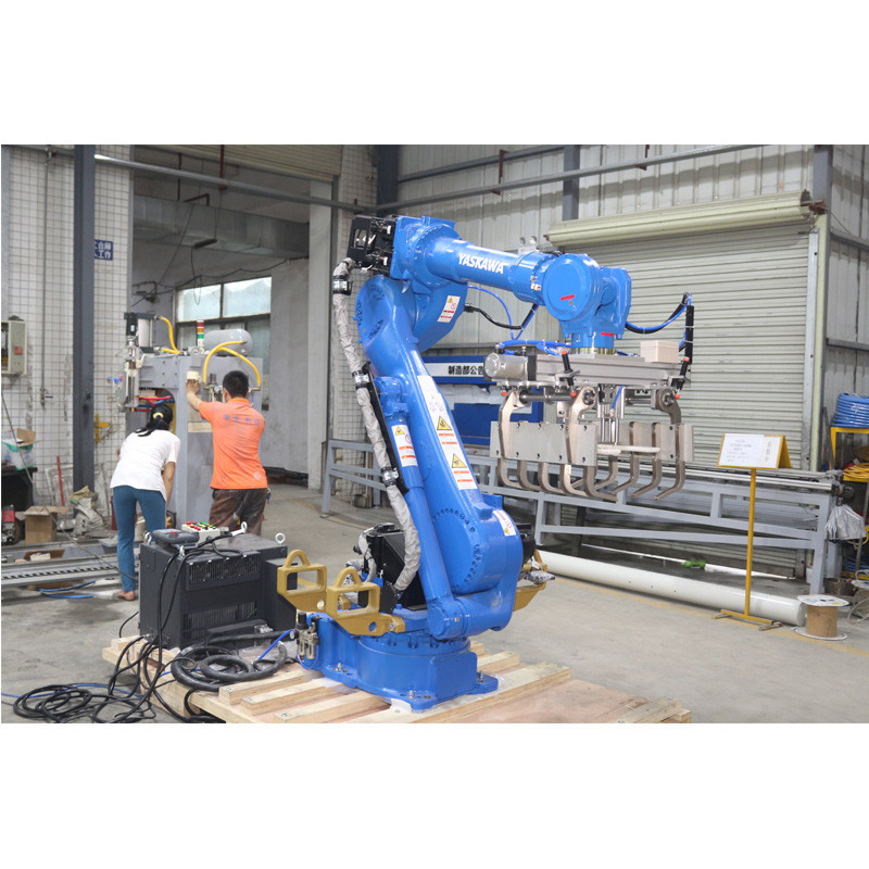 Industrial Handling And Palletizing Robot With Suction Cup Gripper For Light Flat Panel