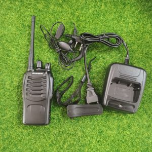 Handheld Two Way Ham Radio With USB Charger