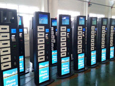 Support Iphone 12 Mini Coin Operated Fast Charge Cellphone Charging Station with 7 inch Touch Screen