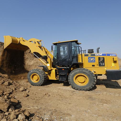Yellow Road Construction Machinery Wheel Loader SEM 3T SEM636D 2.5m³ Bucket