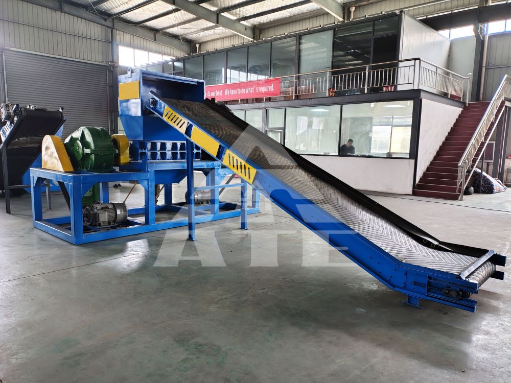 Plastic Blue Barrel Plastic Trash Can Crushing Machine Shredder for Recycling
