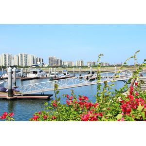 300kgs/Sqm Loading Capacity Aluminum Walkway Ramps Durable And Long Lasting Gangway