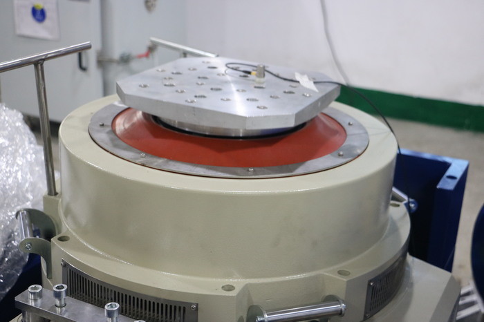 Customized Weight Random Vibration Testing Instrument For Altitude Environment