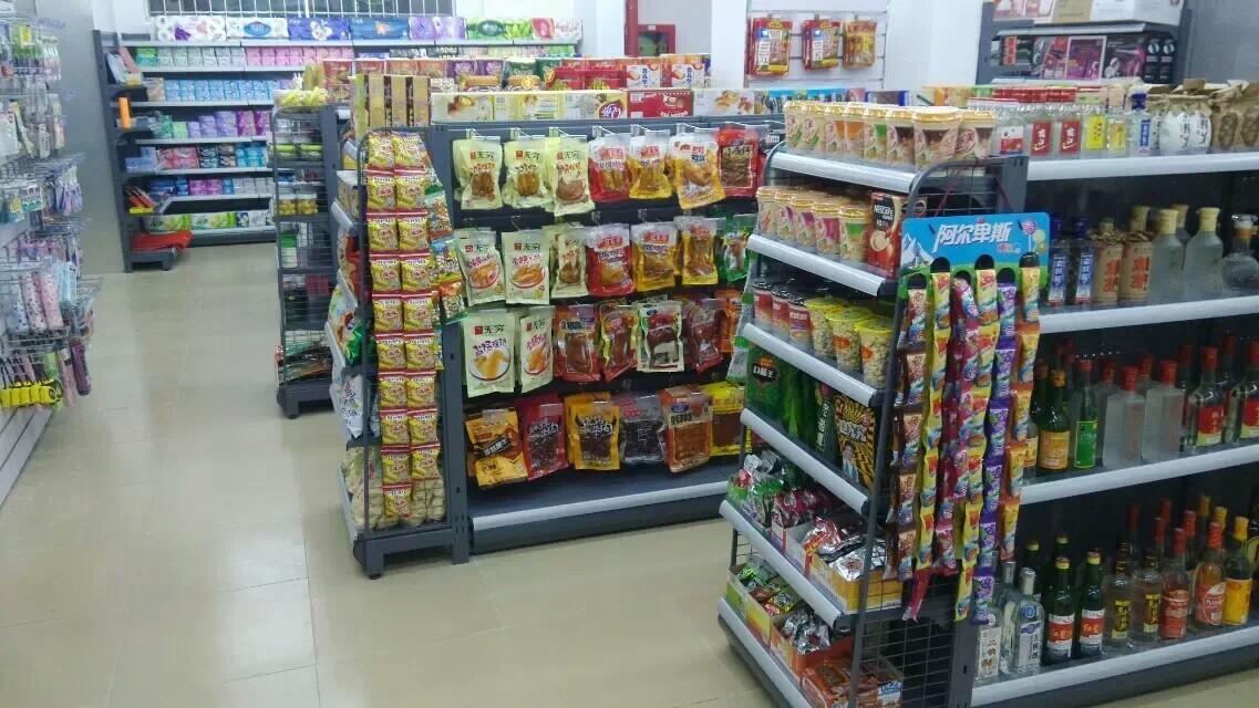 Coffee Color Convenience Store Display Shelves 30kg-50kg for each Layer 900mm Length
