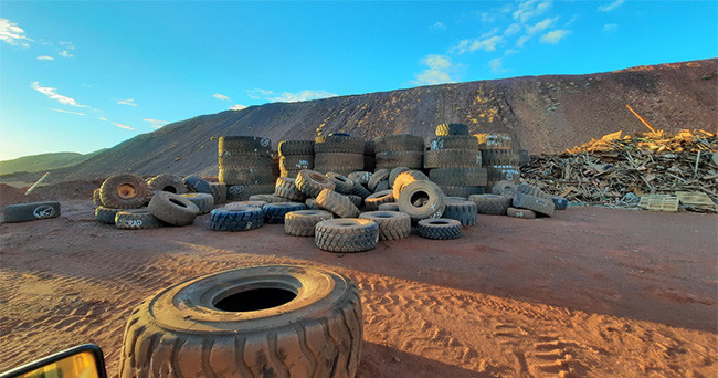 Container Type Waste Tyre Pyrolysis Plant Small Automatic Tyre To Diesel