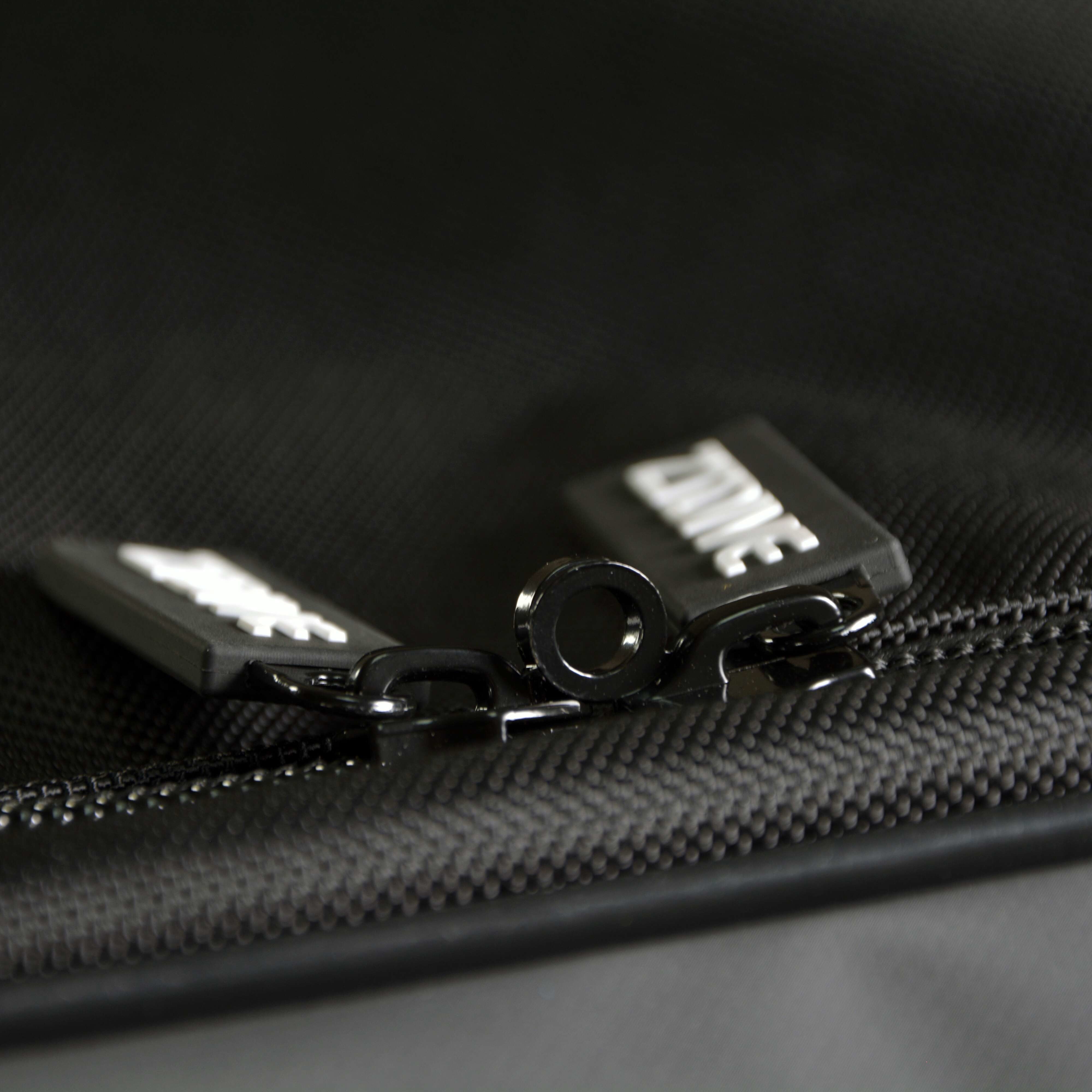 Leakproof Dive Bag With Wheels