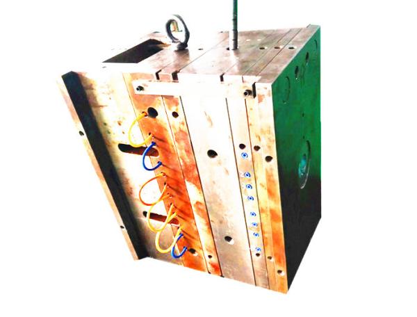 High Polish Plastic Molding Tools Multi Cavity Mould Strong Wear Resistance For