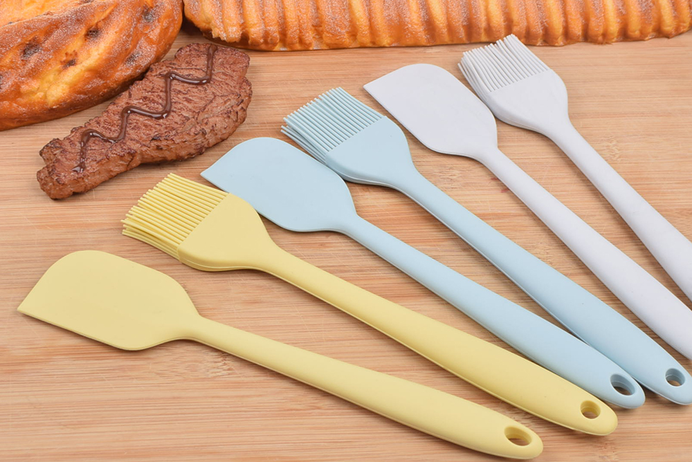 10.2in Silicone Scraper Spatula Rubber Scraper For Baking With Stainless Steel Core