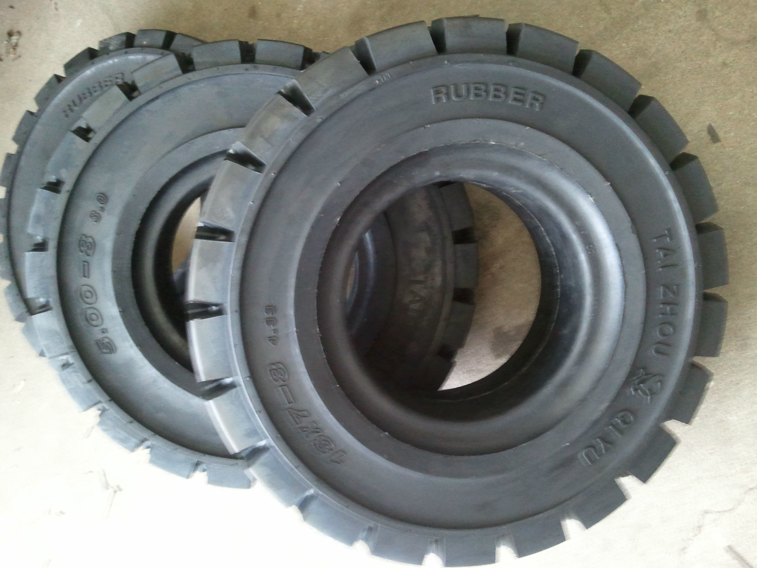 4.00-8, 5.00-8 Forklift Solid Tire With High Quality Solid Industrial Tire tire tread mold mold tyres