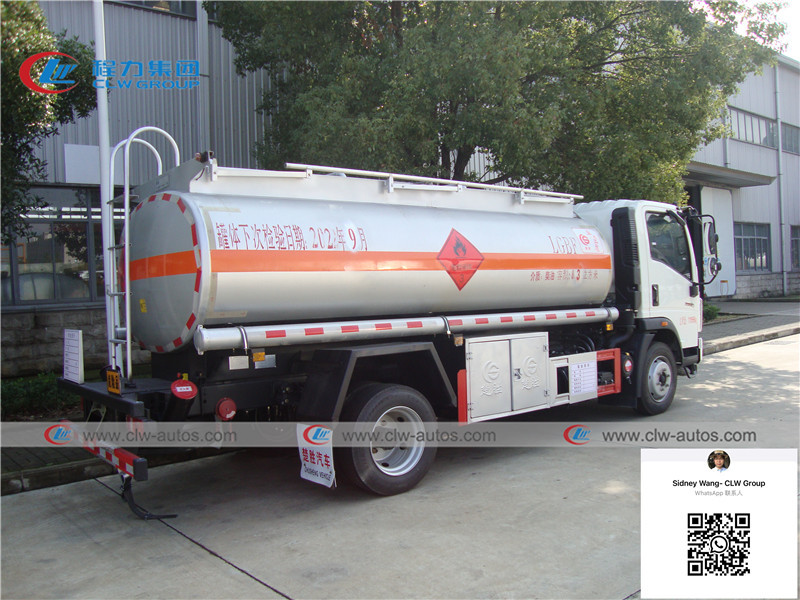 8000 Liters HOWO 4x2 Gasoline Tank Truck With Dispenser